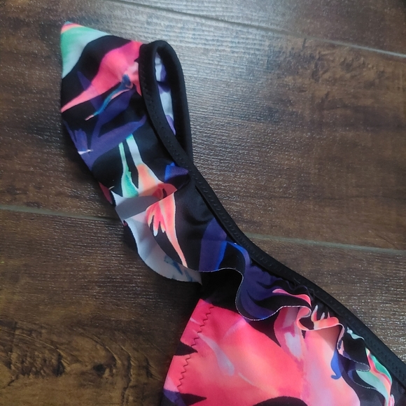 Victoria's Secret PINK Body Wrap Ruffle Bikini Top Size Large - Picture 4 of 9